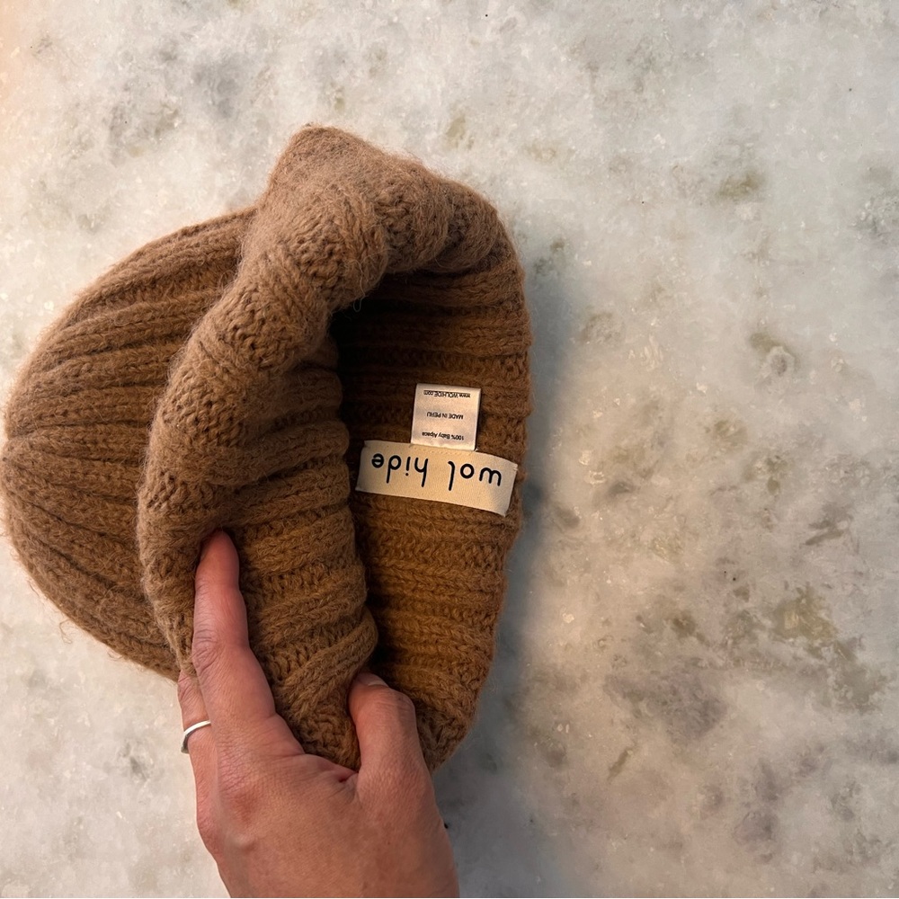 Classic Ribbed Knit Beanie - Brown - Picture 5 of 5